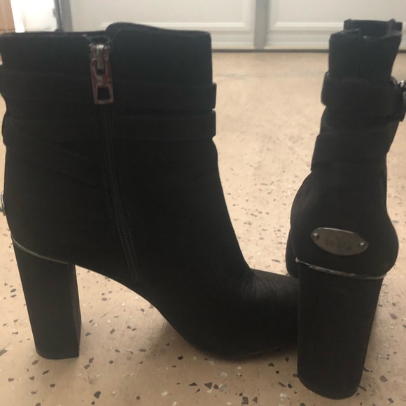 Move-out sale!!! Coach High-heel ankel boots - Picture 3 of 5
